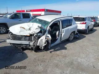 2016 Jeep Compass High Altitude z VIN 1C4NJDEB8GD685596, wystawiony jako IAAI lot #41365177 z przebiegiem Nie podano mil oraz . Historia ofert i sprzedaży dostępna na DreamBid. Obrazek 2.
