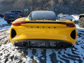 2024 Lotus Emira First Edition z VIN SCCLEKAX2RHB11154, wystawiony jako Copart lot #86479894 z przebiegiem 4634 mil mil oraz Szkody całkowita. Historia ofert i sprzedaży dostępna na DreamBid. Obrazek 6.