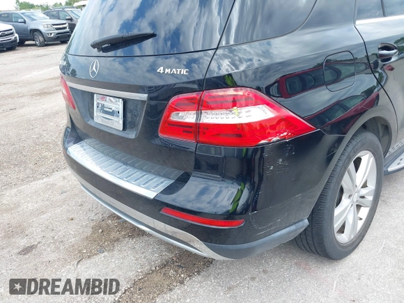 2012 Mercedes-Benz M 350 with VIN 4JGDA5HB4CA040920, listed as a IAAI auction lot 42723980 with 115,559 mi miles and . Bid and sale history available at DreamBid. Image 6.