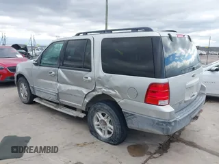 2006 Ford Expedition Special Service with VIN 1FMPU15526LA97931, listed as a IAAI auction lot 41296168 with 160,669 mi miles. Bid and sale history available at carsss.com. Image 3.