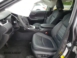 2021 Toyota RAV4 XLE Premium with VIN 2T3C1RFV5MC132613, listed as a Copart auction lot 59690715 with 15,491 mi miles and Salvage title. Bid and sale history available at DreamBid. Image 7.