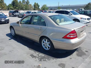 2002 Mercedes-Benz C 230/260/280/320 with VIN WDBRF61J62E006535, listed as a IAAI auction lot 42662086 with 166,139 mi miles and . Bid and sale history available at DreamBid. Image 3.
