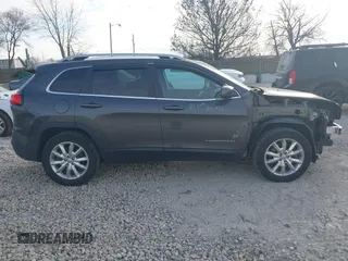 2017 Jeep Cherokee Limited with VIN 1C4PJMDBXHW582616, listed as a IAAI auction lot 41063889 with 125,839 mi miles and . Bid and sale history available at DreamBid. Image 14.