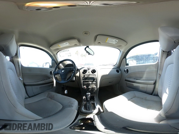 2006 Ford Escape XLT z VIN 1FMCU93136KC15231, wystawiony jako IAAI lot #42625410 z przebiegiem 117 479 mil mil oraz . Historia ofert i sprzedaży dostępna na DreamBid. Obrazek 19.