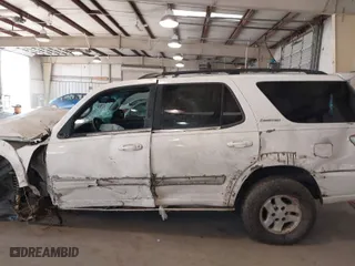 2001 Toyota Sequoia Limited with VIN 5TDBT48A91S010321, listed as a IAAI auction lot 41447396 with 1 mi miles. Bid and sale history available at carsss.com. Image 14.