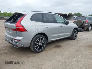 2025 Volvo XC60 Plus с VIN YV4M12RC5S1149246, выставлен на аукционе IAAI как лот 42533801 с пробегом 5 600 миль миль и . История ставок и продаж доступна на DreamBid. Изображение 4.