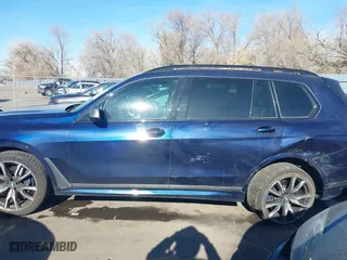 2021 BMW X7 M50i with VIN 5UXCX6C0XM9E15417, listed as a IAAI auction lot 41402910 with 70,768 mi miles. Bid and sale history available at carsss.com. Image 14.