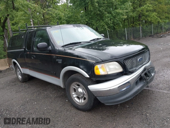 2000 Ford F-150 XL z VIN 1FTRX17L2YNB60131, wystawiony jako IAAI lot #42295537 z przebiegiem 216 638 mil mil oraz . Historia ofert i sprzedaży dostępna na DreamBid. Obrazek 1.