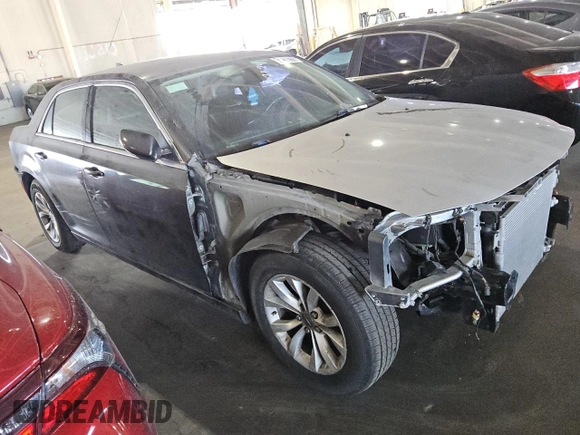 2016 Chrysler 300 Limited with VIN 2C3CCAAG6GH252691, listed as a Copart auction lot 43230275 with Not Provided miles and Clean Title. Bid and sale history available at carsss.com. Image 4.