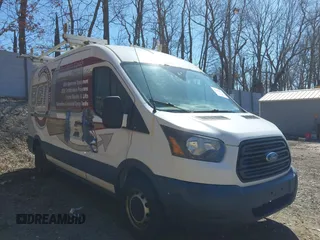 2016 Ford Transit Cargo z VIN 1FTYR2CG4GKA82911, wystawiony jako IAAI lot #41909433 z przebiegiem Nie podano mil oraz . Historia ofert i sprzedaży dostępna na DreamBid. Obrazek 6.