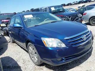 2005 Toyota Avalon XL with VIN 4T1BK36B75U037653, listed as a IAAI auction lot 39348803 with 71,280 mi miles. Bid and sale history available at carsss.com. Image 1.