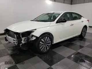 2025 Nissan Altima SV with VIN 1N4BL4DV0SN317981, listed as a Copart auction lot 52563825 with 12,998 mi miles and Clean Title. Bid and sale history available at DreamBid. Image 1.
