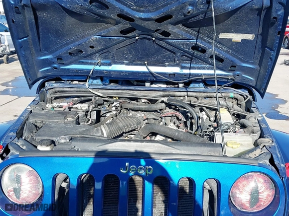 2010 Jeep Wrangler Unlimited Sport with VIN 1J4BA3H18AL105500, listed as a IAAI auction lot 41634465 with 230,453 mi miles. Bid and sale history available at carsss.com. Image 10.