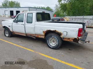 1995 Ford F-150 z VIN 1FTEX14H6SKC19656, wystawiony jako IAAI lot #42289301 z przebiegiem Nie podano mil oraz . Historia ofert i sprzedaży dostępna na DreamBid. Obrazek 3.