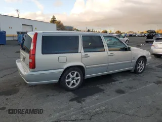 2000 Volvo V70 with VIN YV1LW61JXY2644752, listed as a Copart auction lot 80972004 with 115,495 mi miles and Clean Title. Bid and sale history available at carsss.com. Image 3.