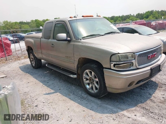 2003 GMC Sierra Denali z VIN 2GTFK69U531270072, wystawiony jako IAAI lot #42004573 z przebiegiem 240 244 mil mil oraz . Historia ofert i sprzedaży dostępna na DreamBid. Obrazek 1.