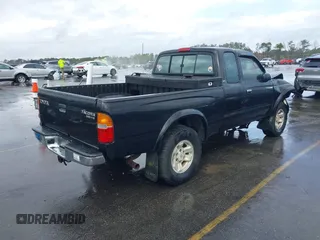 1998 Toyota Tacoma with VIN 4TAWN72N7WZ027838, listed as a IAAI auction lot 41717670 with 196,903 mi miles and . Bid and sale history available at DreamBid. Image 4.