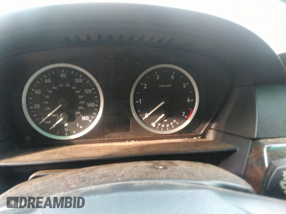 2005 BMW 5 Series 525i with VIN WBANA535X5B860052, listed as a IAAI auction lot 40972722 with Not Provided miles. Bid and sale history available at carsss.com. Image 7.