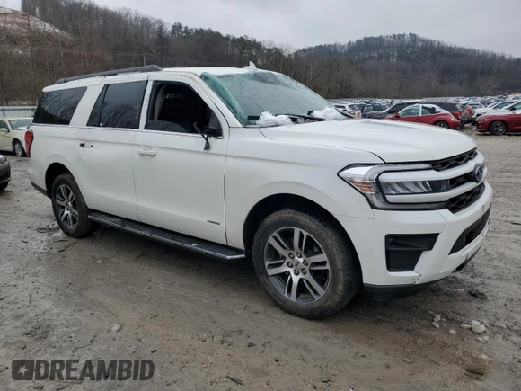 2022 Ford Expedition Max XLT with VIN 1FMJK1JT1NEA28411, listed as a Copart auction lot 45033165 with 80,758 mi miles and Salvage title. Bid and sale history available at DreamBid. Image 4.