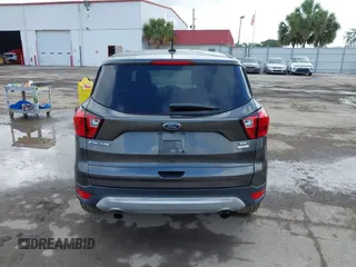 2019 Ford Escape SE with VIN 1FMCU0GDXKUB95350, listed as a IAAI auction lot 42154622 with 109,309 mi miles. Bid and sale history available at carsss.com. Image 16.