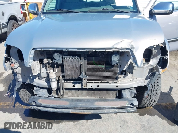 2001 Toyota Tundra SR5 with VIN 5TBRT34101S180512, listed as a IAAI auction lot 41802897 with 216,799 mi miles. Bid and sale history available at carsss.com. Image 6.