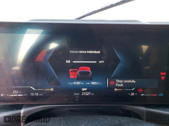 2024 BMW 3 Series M340i xDrive with VIN 3MW49FF06R8E26745, listed as a Copart auction lot 86563564 with 21,327 mi miles and Salvage Title. Bid and sale history available at carsss.com. Image 9.