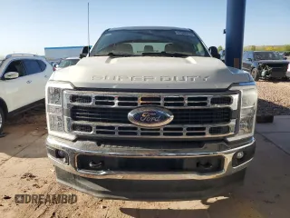 2023 Ford F-250 XL with VIN 1FT7W2BN7PED35643, listed as a Copart auction lot 51082815 with 58,614 mi miles and Salvage Title. Bid and sale history available at DreamBid. Image 5.