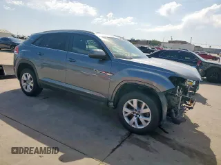 2020 Volkswagen Atlas S with VIN 1V2AC2CAXLC220453, listed as a Copart auction lot 52921805 with 28,237 mi miles and Clean title. Bid and sale history available at DreamBid. Image 4.