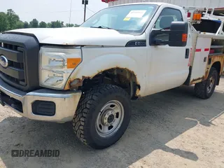 2011 Ford F-350 z VIN 1FDBF3B63BEB77511, wystawiony jako IAAI lot #42383405 z przebiegiem 271 011 mil mil oraz . Historia ofert i sprzedaży dostępna na DreamBid. Obrazek 6.