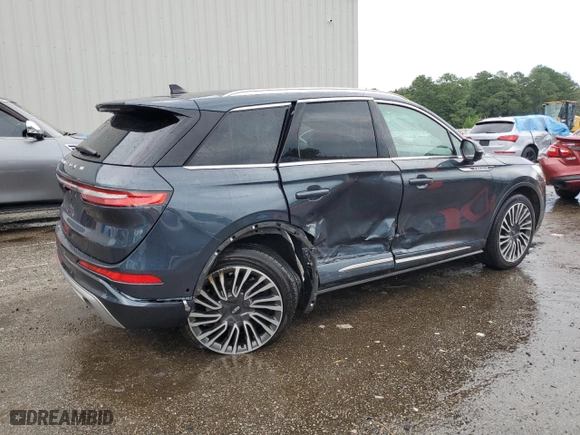 2021 Lincoln Corsair Reserve with VIN 5LMCJ2DH9MUL02156, listed as a Copart auction lot 64656084 with 33,429 mi miles and Salvage Title. Bid and sale history available at carsss.com. Image 3.