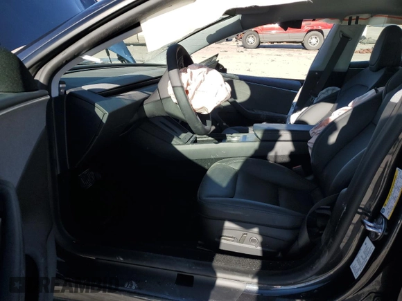 2025 Tesla Model 3 Long Range with VIN 5YJ3E1EA2SF932453, listed as a Copart auction lot 46695905 with 1,673 mi miles and Salvage Title. Bid and sale history available at carsss.com. Image 7.