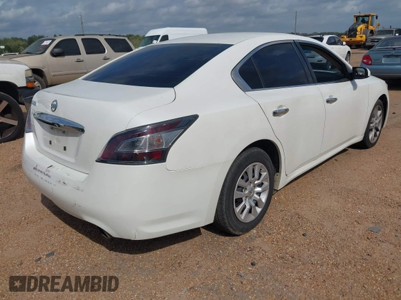 2014 Nissan Maxima S with VIN 1N4AA5AP8EC440389, listed as a IAAI auction lot 41918551 with 216,891 mi miles and . Bid and sale history available at DreamBid. Image 4.