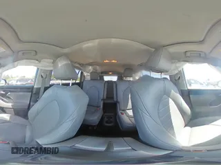 2022 Toyota Highlander XLE with VIN 5TDGZRBH8NS573003, listed as a Copart auction lot 56254485 with 19,293 mi miles and Salvage title. Bid and sale history available at DreamBid. Image 15.