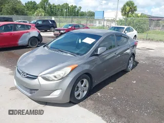 2013 Hyundai Elantra Limited с VIN 5NPDH4AE3DH399653, выставлен на аукционе IAAI как лот 42577802 с пробегом 141 631 миль миль и . История ставок и продаж доступна на DreamBid. Изображение 2.
