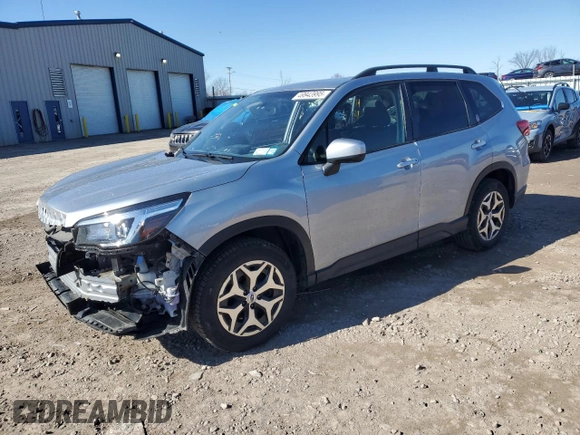 2020 Subaru Forester Premium with VIN JF2SKAJC7LH605724, listed as a Copart auction lot 49943995 with 36,495 mi miles and Salvage Title. Bid and sale history available at carsss.com. Image 1.