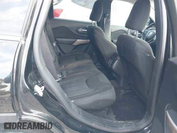 2017 Jeep Cherokee Latitude with VIN 1C4PJLCB9HD219392, listed as a IAAI auction lot 42353046 with 186,500 mi miles and . Bid and sale history available at DreamBid. Image 8.