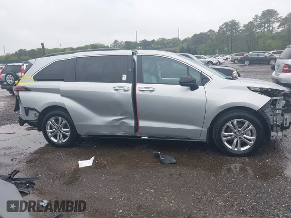 2023 Toyota Sienna XSE with VIN 5TDDSKFC8PS106342, listed as a IAAI auction lot 42290000 with 13,420 mi miles and . Bid and sale history available at DreamBid. Image 13.
