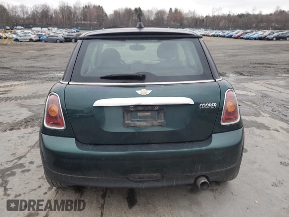 2008 MINI Hardtop with VIN WMWMF33538TU68174, listed as a Copart auction lot 52599285 with 150,496 mi miles and Salvage Title. Bid and sale history available at DreamBid. Image 6.