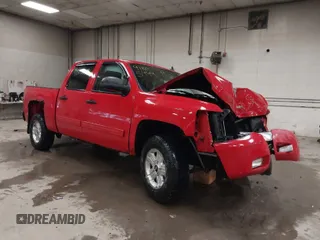 2011 Chevrolet Silverado 1500 LT with VIN 1GCPKSE3XBF208863, listed as a IAAI auction lot 41805444 with 280,658 mi miles. Bid and sale history available at carsss.com. Image 1.