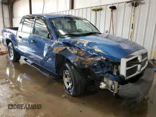 2006 Dodge Dakota ST z VIN 1D7HE28K06S598762, wystawiony jako Copart lot #55126075 z przebiegiem 175 492 mil mil oraz Szkoda całkowita • Salvage title. Historia ofert i sprzedaży dostępna na DreamBid. Obrazek 4.
