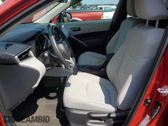 2022 Toyota Corolla Cross LE z VIN 7MUCAABG6NV007698, wystawiony jako Copart lot #61803785 z przebiegiem 31 309 mil mil oraz Szkoda całkowita • Salvage title. Historia ofert i sprzedaży dostępna na DreamBid. Obrazek 7.