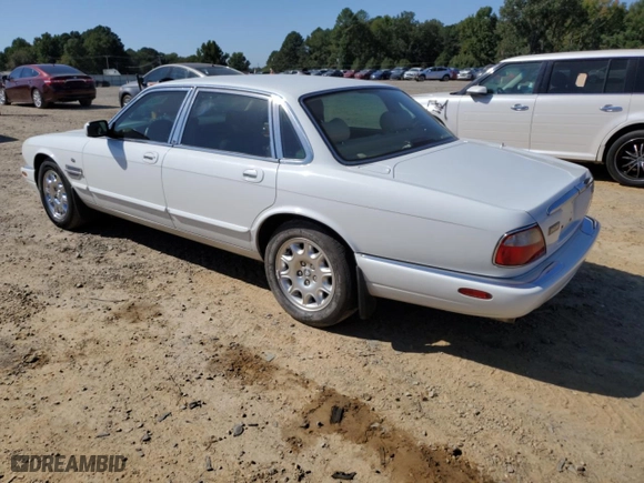 2000 Jaguar XJ with VIN SAJDA14C2YLF11720, listed as a Copart auction lot 73523584 with 119,188 mi miles and Clean Title. Bid and sale history available at carsss.com. Image 2.