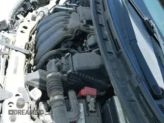 2015 Nissan Note SV z VIN 3N1CE2CP2FL427522, wystawiony jako IAAI lot #42687716 z przebiegiem 67 832 mil mil oraz . Historia ofert i sprzedaży dostępna na DreamBid. Obrazek 20.