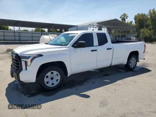 2022 Toyota Tundra SR с VIN 5TFKB5CD6NX001229, выставлен на аукционе Copart как лот 64308775 с пробегом 7 388 миль миль и Чистый • Clean title. История ставок и продаж доступна на DreamBid. Изображение 1.