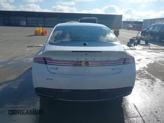 2017 Lincoln MKZ Reserve z VIN 3LN6L5FCXHR611273, wystawiony jako IAAI lot #41794752 z przebiegiem 74 652 mil mil oraz . Historia ofert i sprzedaży dostępna na DreamBid. Obrazek 17.