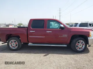 2013 Chevrolet Silverado 1500 LT with VIN 3GCPCSE02DG379501, listed as a IAAI auction lot 41714696 with 152,248 mi miles and . Bid and sale history available at DreamBid. Image 13.
