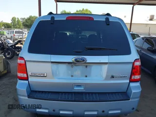 2009 Ford Escape Hybrid z VIN 1FMCU49359KA28475, wystawiony jako IAAI lot #42153444 z przebiegiem 210 067 mil mil oraz . Historia ofert i sprzedaży dostępna na DreamBid. Obrazek 16.