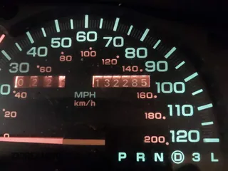 1994 Chrysler Concorde z VIN 2C3HL56F6RH335733, wystawiony jako IAAI lot #41389947 z przebiegiem 132 285 mil mil oraz . Historia ofert i sprzedaży dostępna na DreamBid. Obrazek 15.