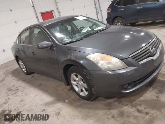 2008 Nissan Altima 2.5 SL with VIN 1N4AL21E78N557350, listed as a IAAI auction lot 41751997 with 215,078 mi miles. Bid and sale history available at carsss.com. Image 1.