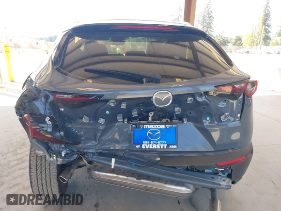 2024 Mazda CX-30 S Preferred with VIN 3MVDMBCM0RM641917, listed as a IAAI auction lot 42058344 with 3,005 mi miles and . Bid and sale history available at DreamBid. Image 6.